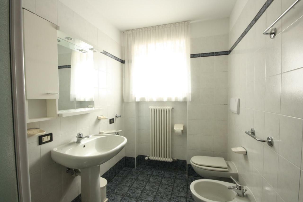 Monroc Apartments Commezzadura Bagian luar foto