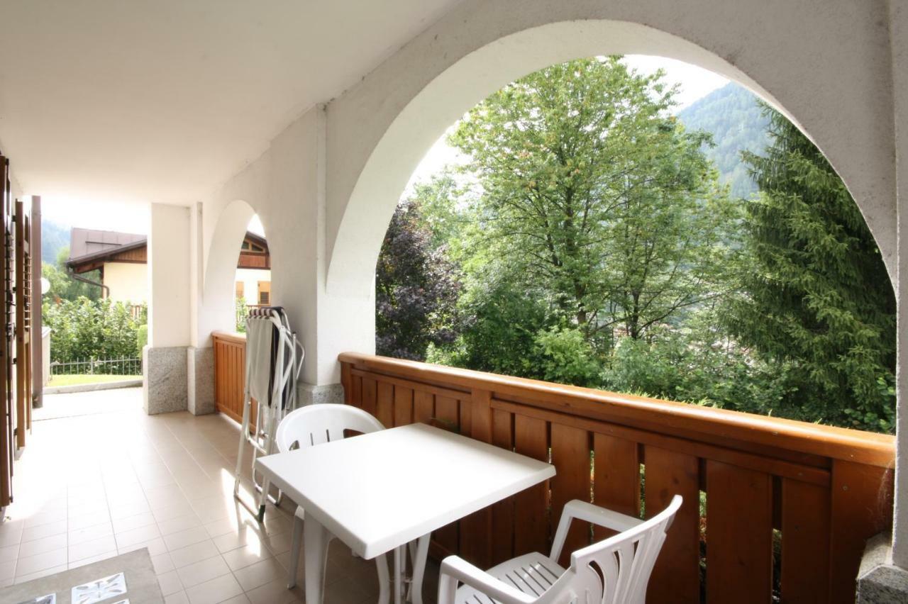 Monroc Apartments Commezzadura Bagian luar foto
